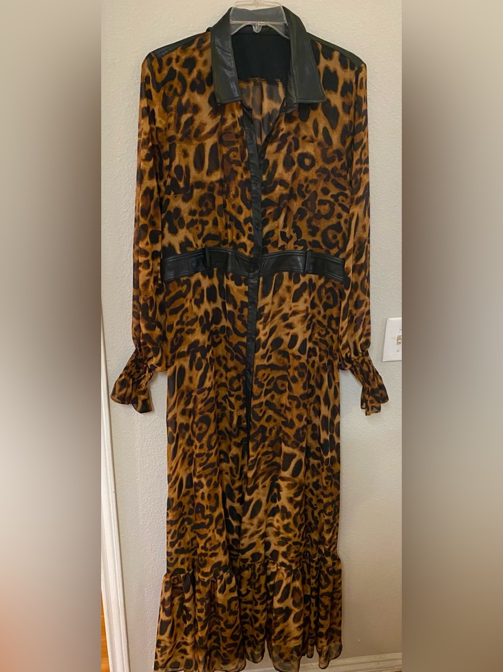 Fashion Nova Brown and Black Leopard Print Maxi Dress - Size 3X - EUC!